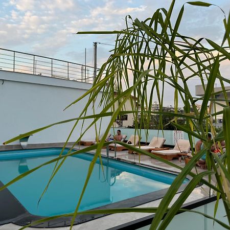 Villa Center Ксамил Екстериор снимка